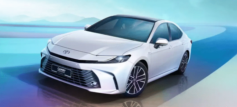 سيارات تويوتا كامري الهجين: مستقبل القيادة الذكية
